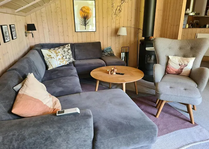 Casa vacanze At With Two Terraces *